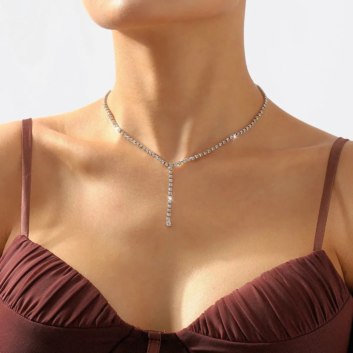 Edgy Elegance Glamour Diamond Necklace - Diatoms