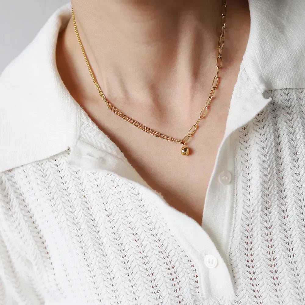 Luxy Elegant Charm Necklace - Diatoms