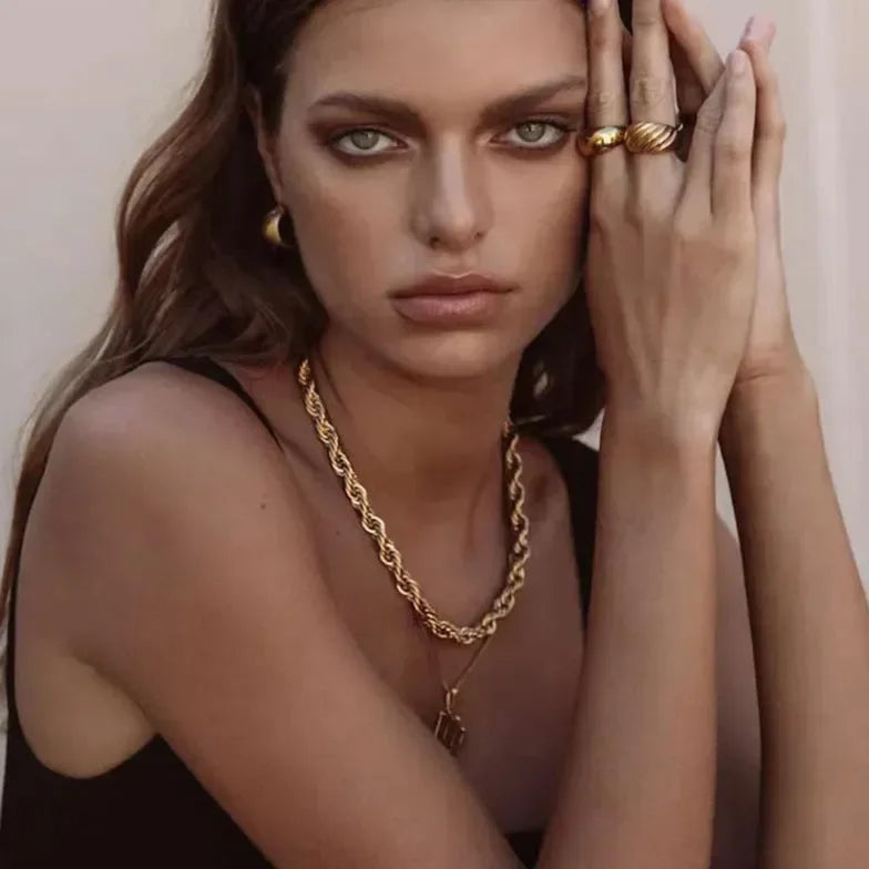 Bling Buzz Twisted Chain Necklace - Diatoms