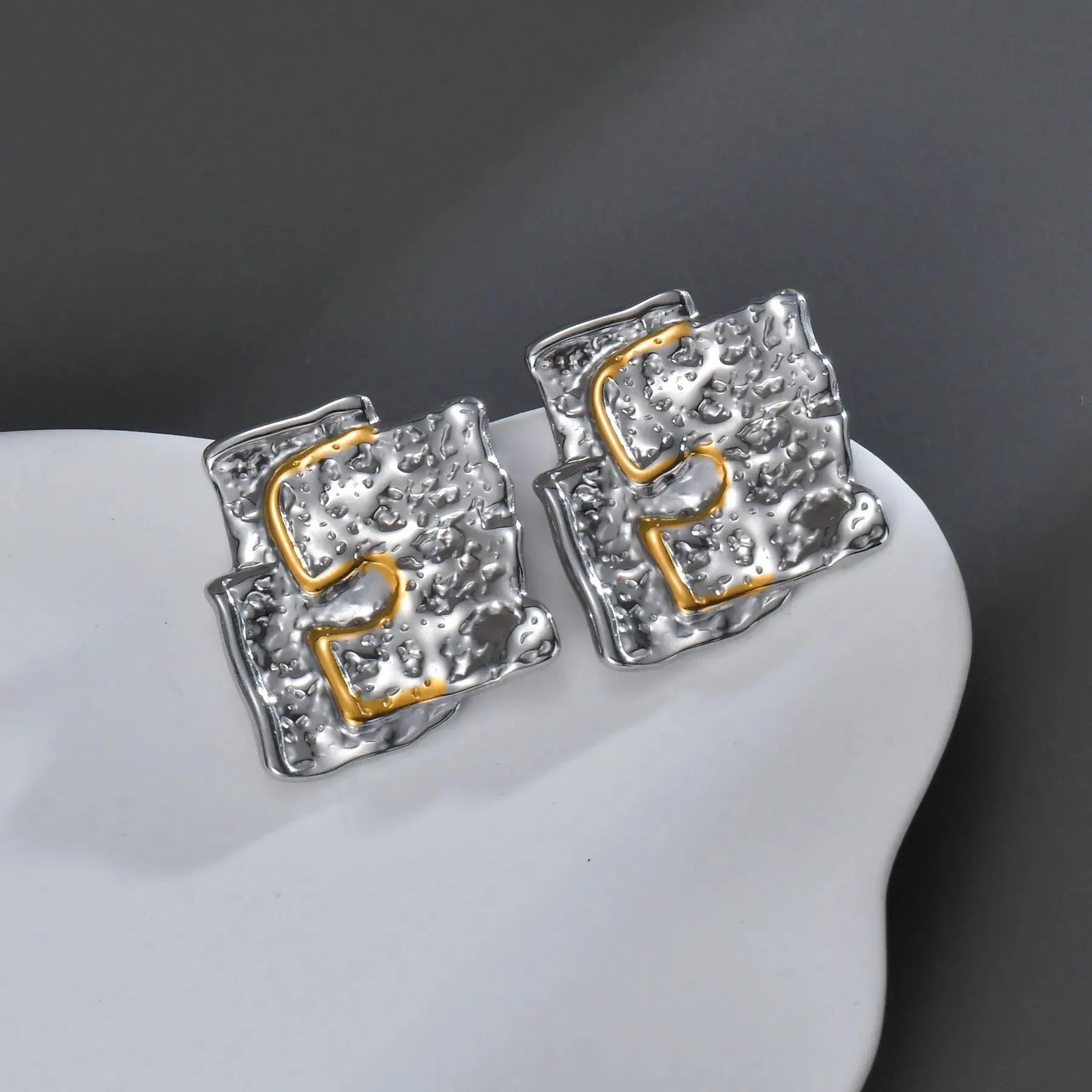 Artistic Geometric Waves Ear Studs - Diatoms