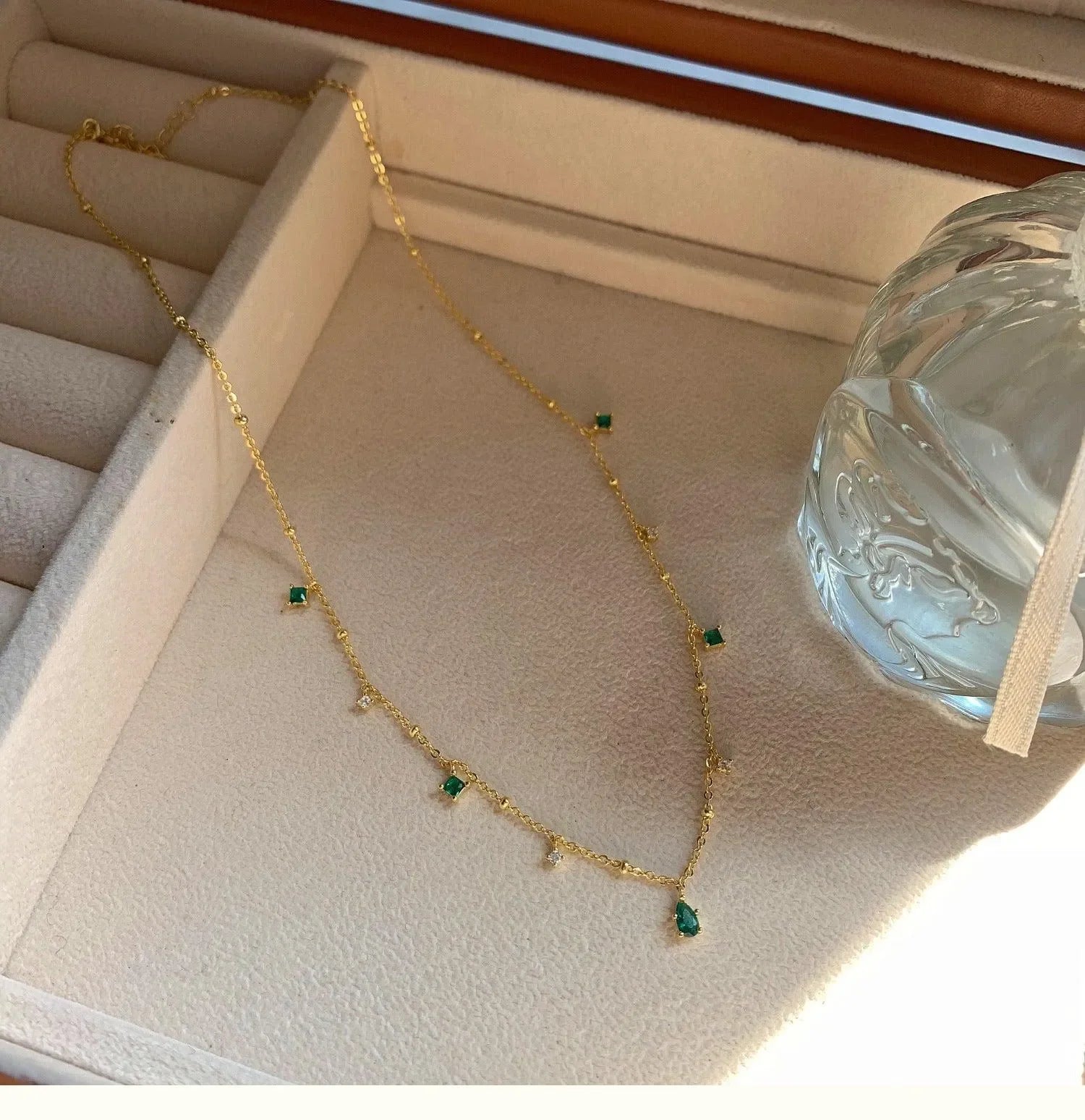 Clavicle Chain Niche Necklace - Diatoms