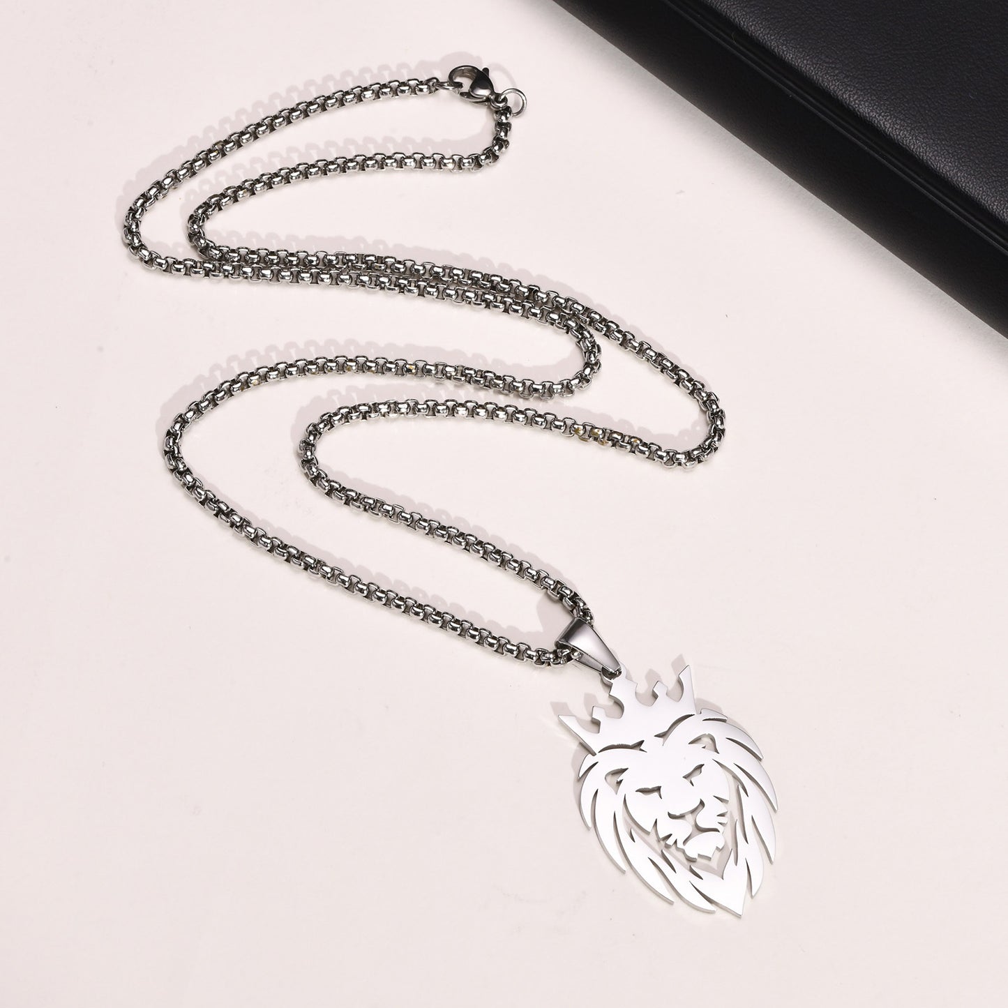 Classic Men King Pendant