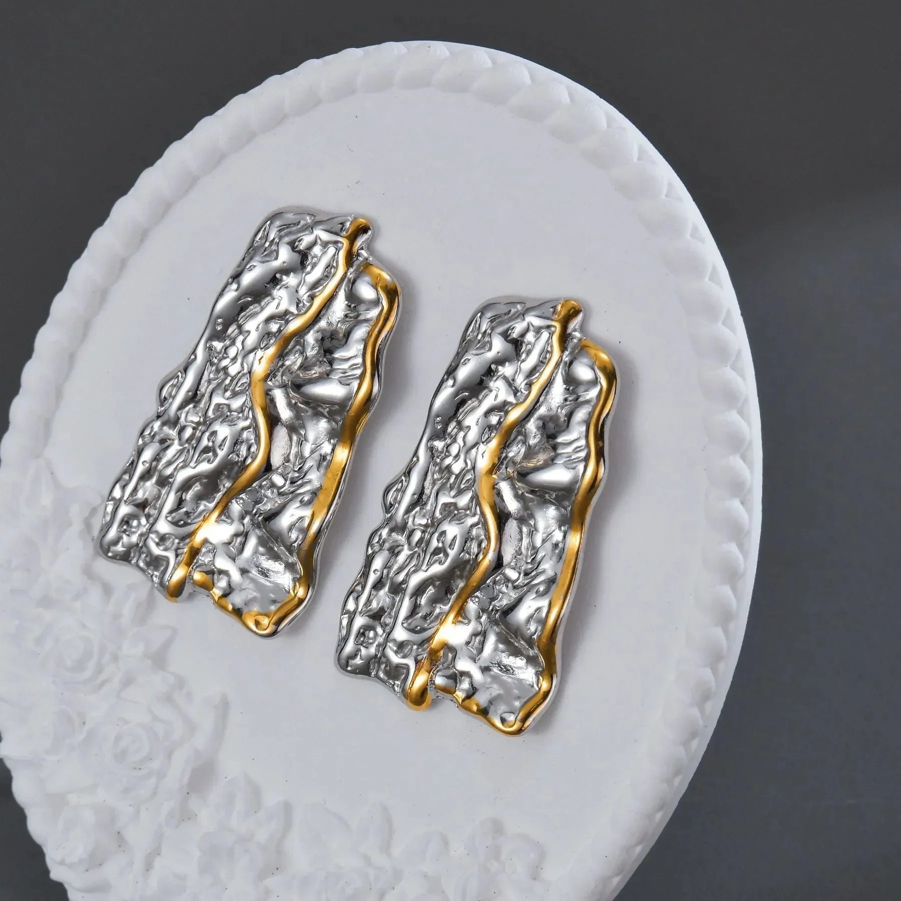 Artistic Geometric Waves Ear Studs - Diatoms