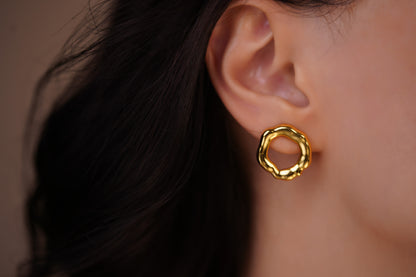 Luxe Graceful Gold Earrings