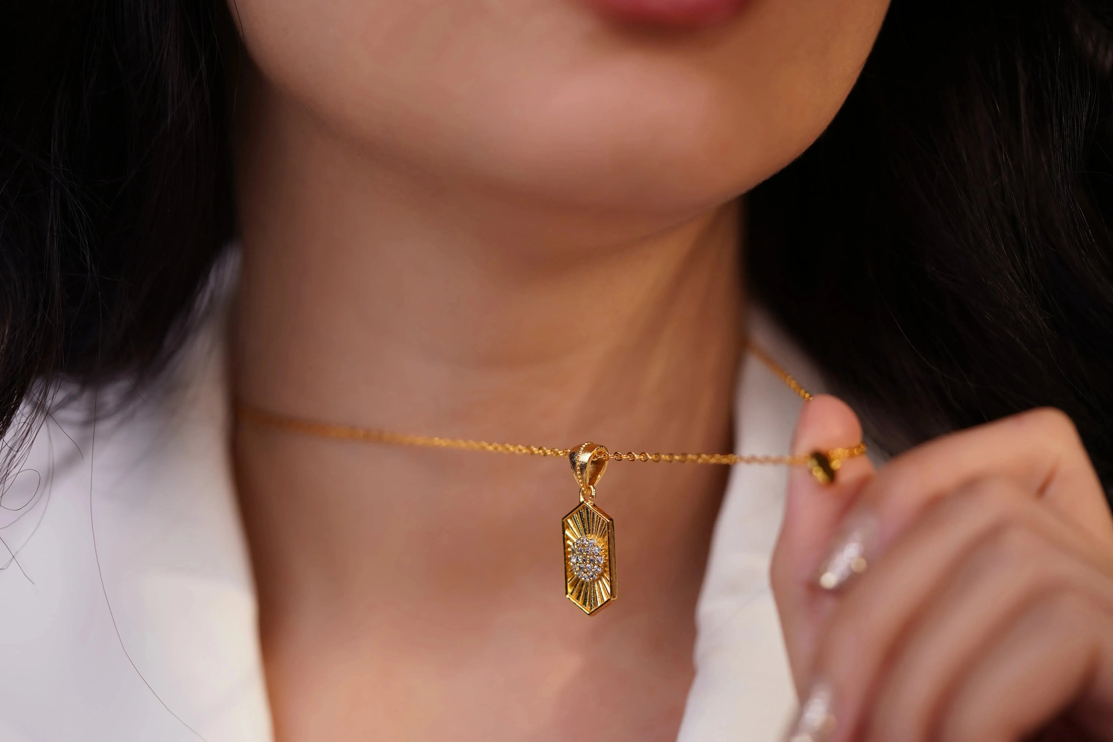 Luxe Gold Sun Ray Necklace - Diatoms