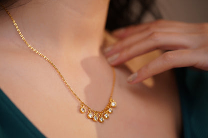 Luxe 7 Diamond Gold Necklace