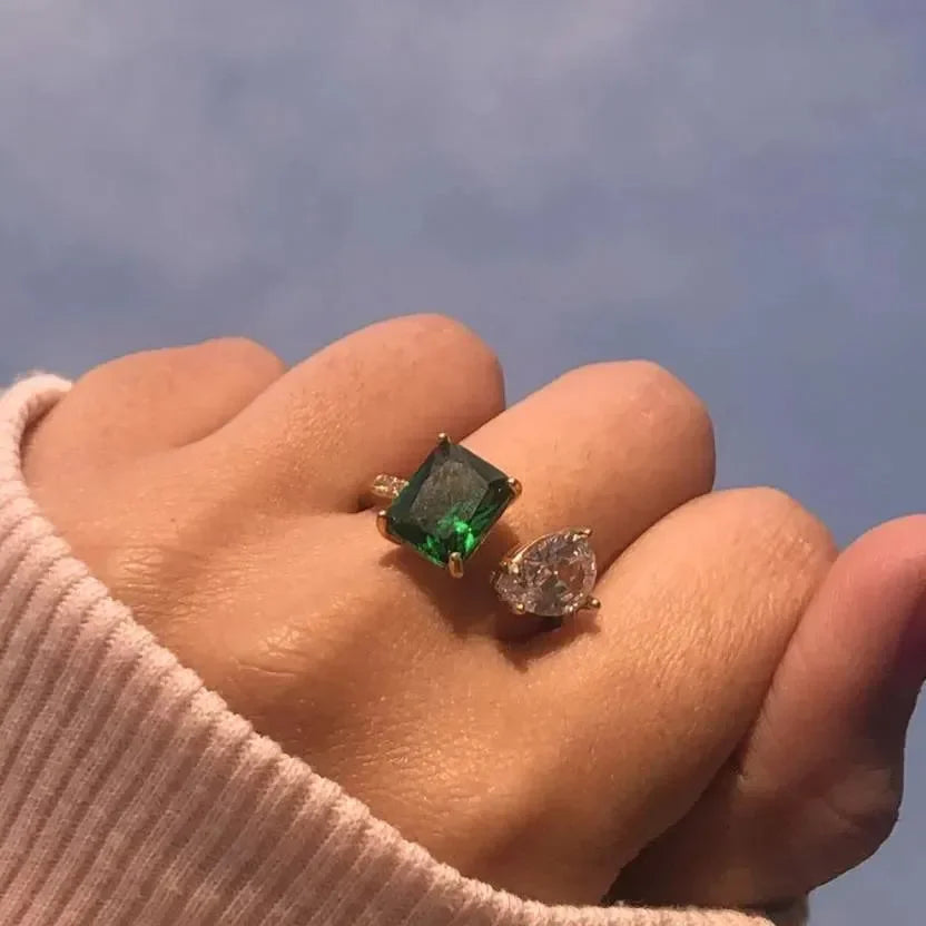 Emerald Elegance Duo Ring - Diatoms