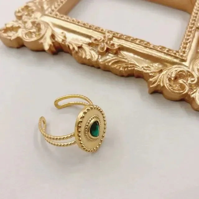 Majestic Emerald Radiance Ring - Diatoms