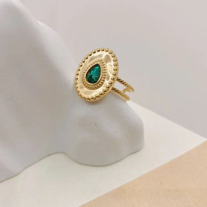 Majestic Emerald Radiance Ring