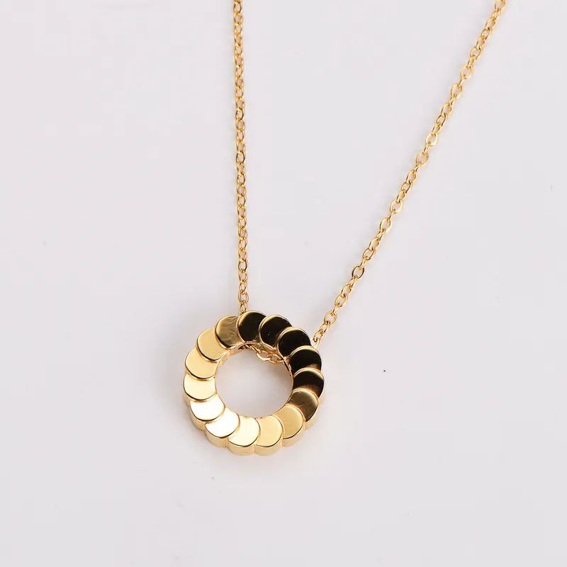 Luxe Round Hollow Pendant