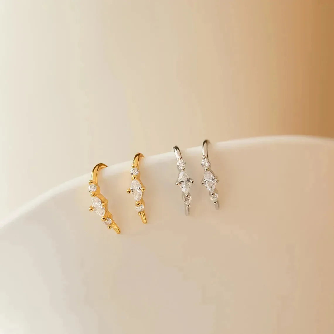 U Shaped Diamond Mini Studs Earrings - Diatoms