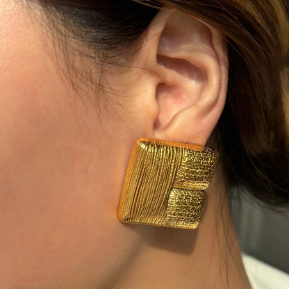 Luxy Quadrilateral Earrings