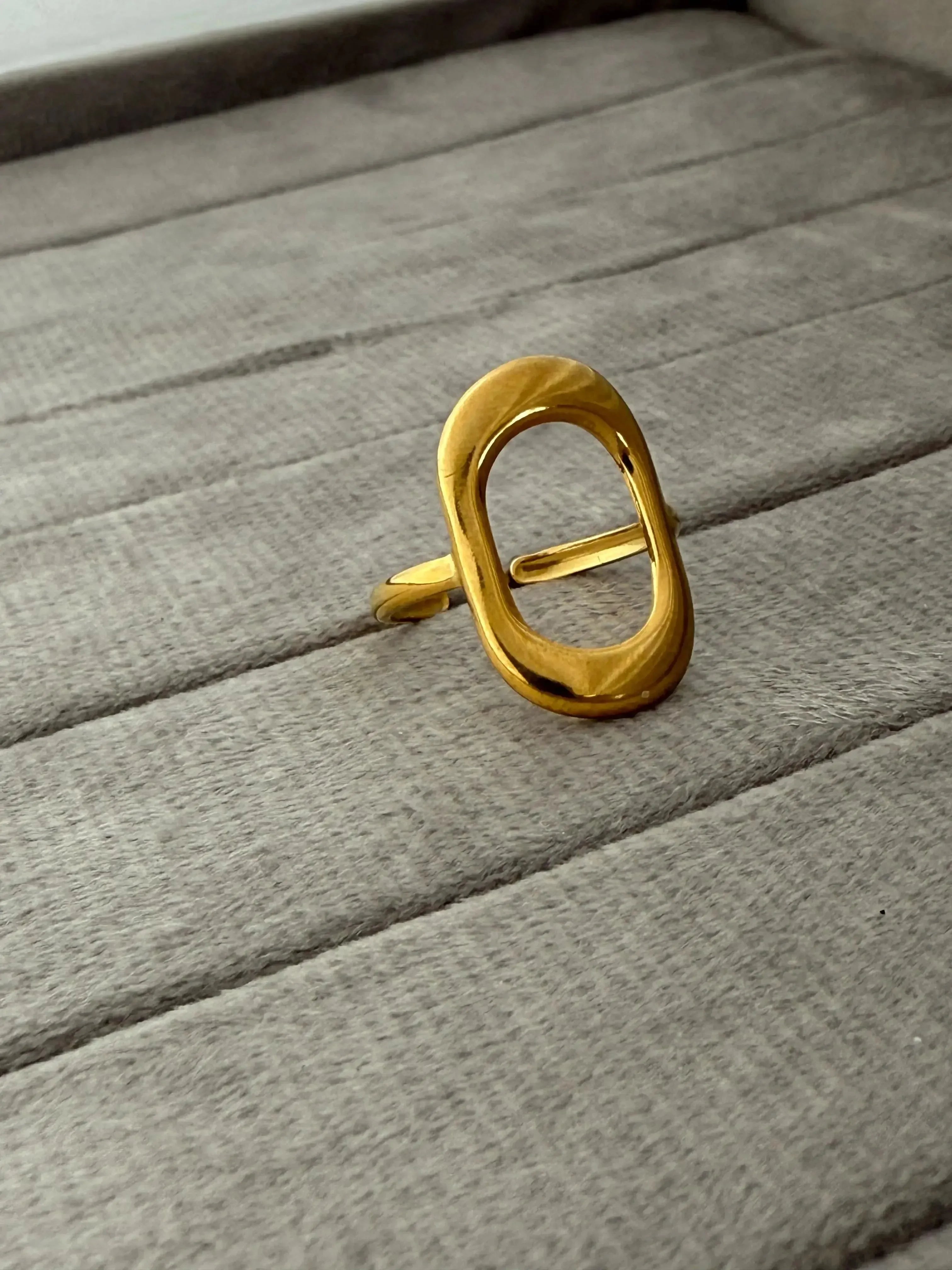 Luxy Oval Adjustable Ring - Diatoms