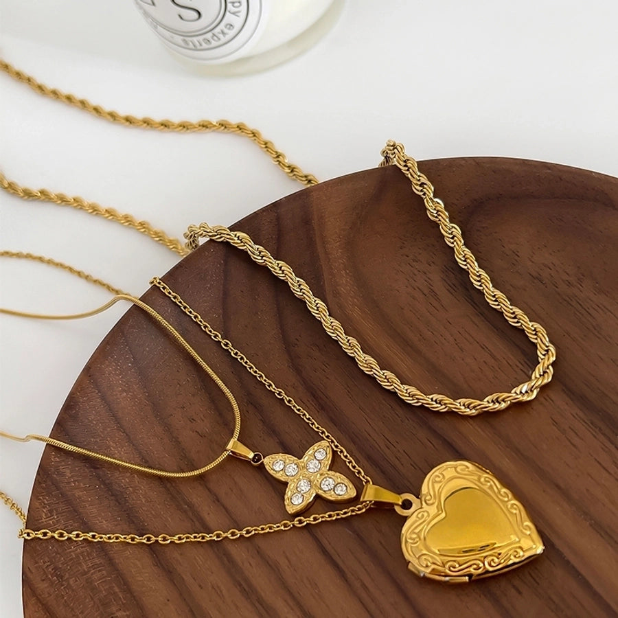 Luxurious Heart Shape Pendant