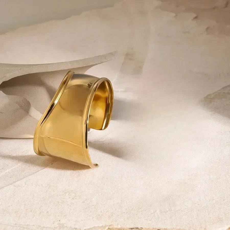 Vast Luxury Cuff Bracelet - Diatoms