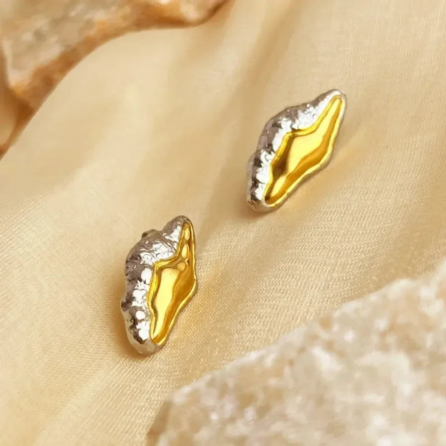 Luxy Lava Ear Studs - Diatoms
