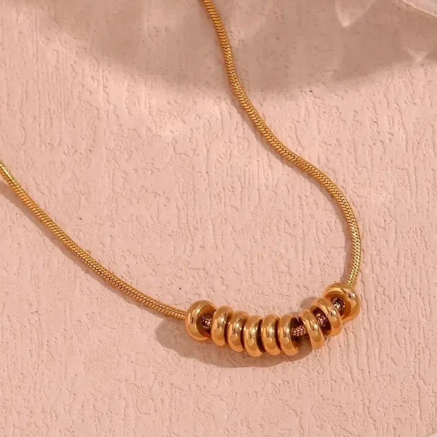 Luxy Dainty Circle Necklace - Diatoms