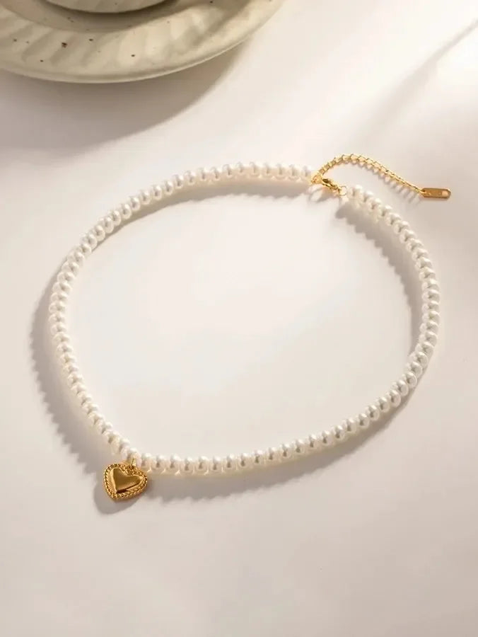 Pearls Beaded Heart Shape Necklace - Diatoms