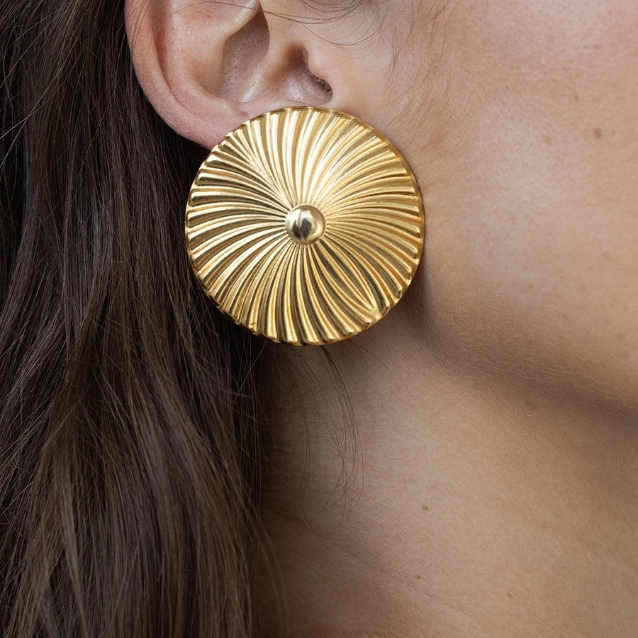 Luxy Disc Ear Studs