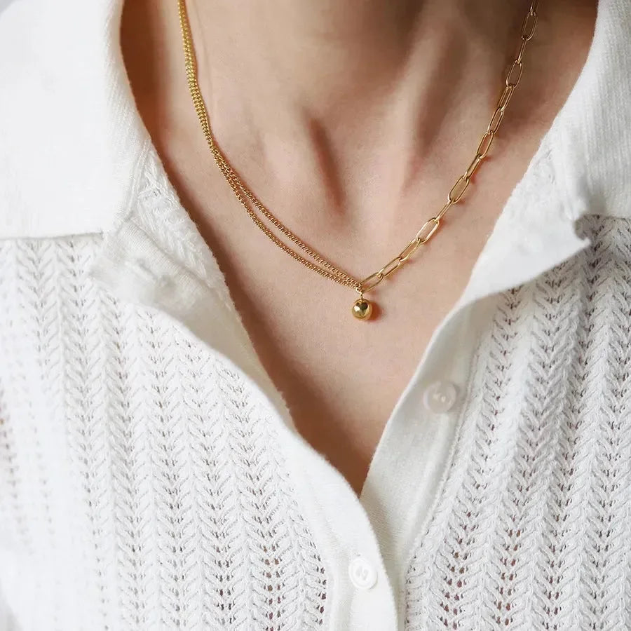 Luxy Elegant Charm Necklace - Diatoms