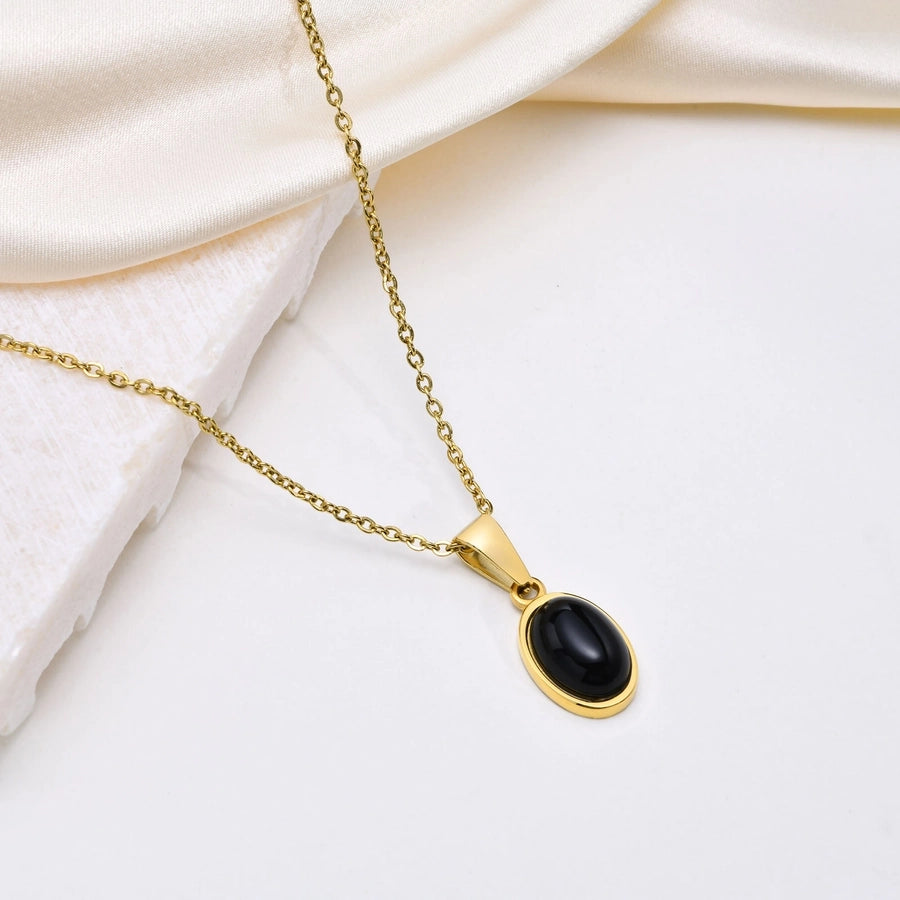 Luxy Black Oval Necklace