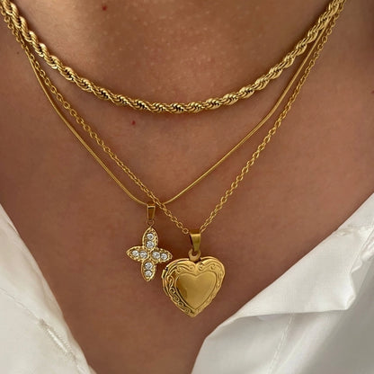 Luxurious Heart Shape Pendant