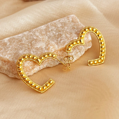 Luxy Heart Textured earrings