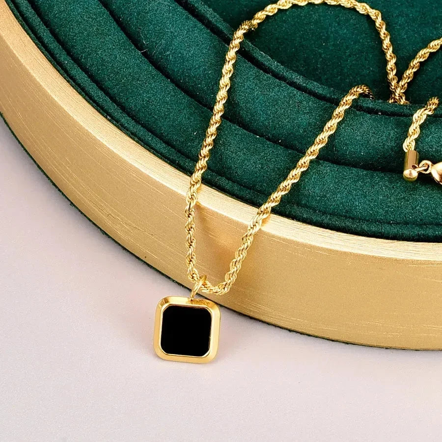 Luxy Black Scintillating Pendant - Diatoms