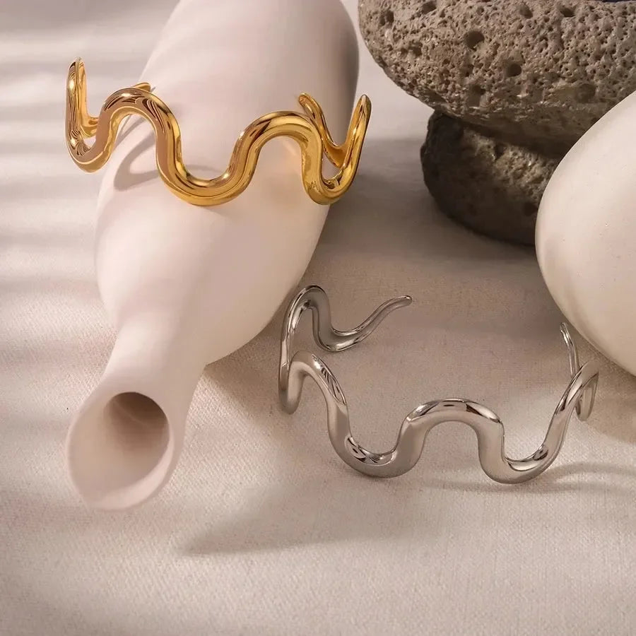 Classic Wavy Bangle - Diatoms