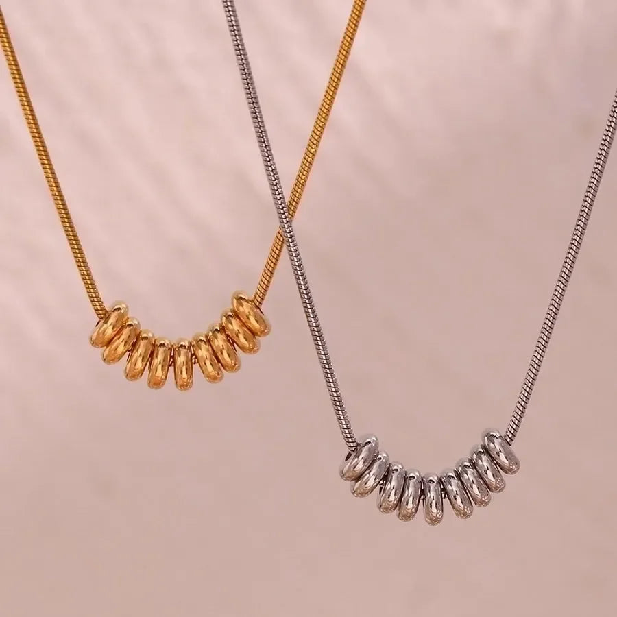 Luxy Dainty Circle Necklace - Diatoms