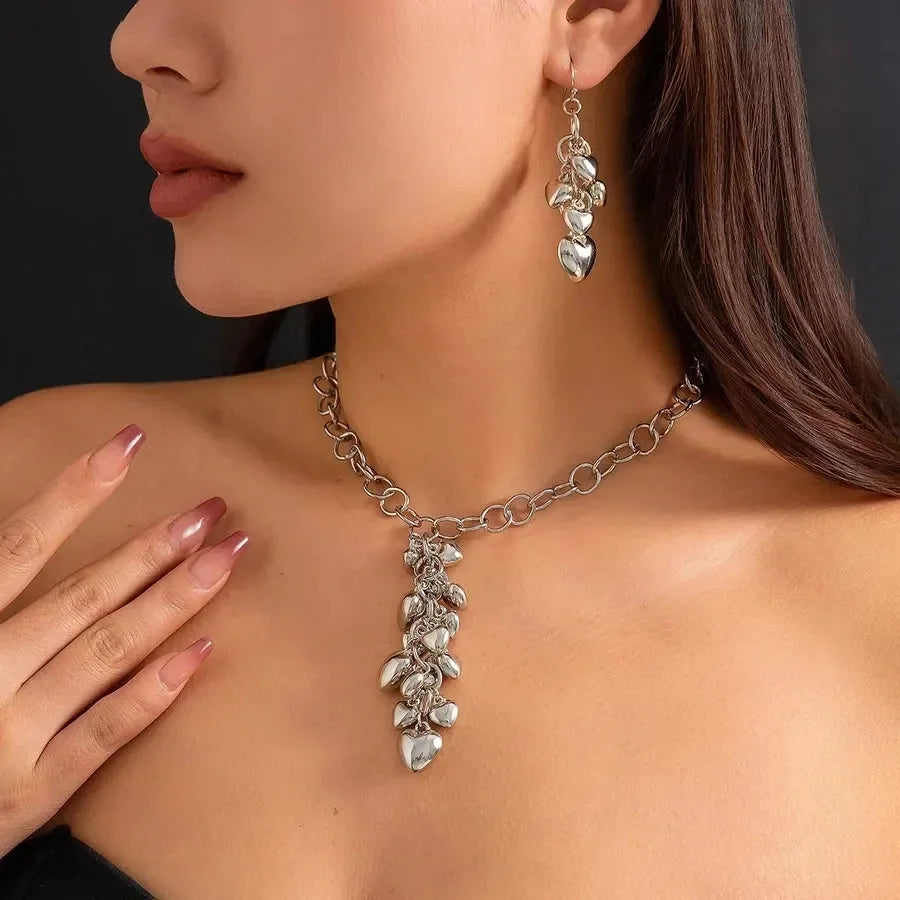 Exaggerated Classic Style Geometric Heart Necklace - Diatoms