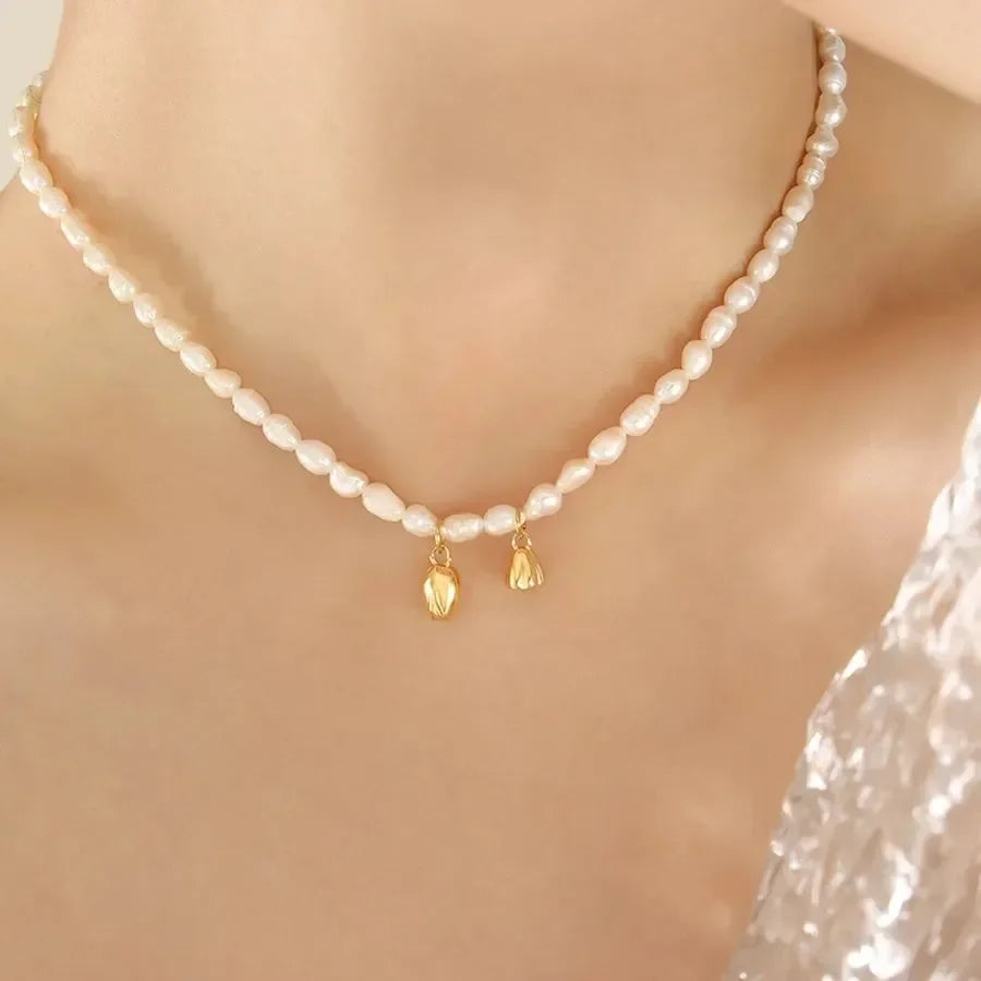 Hanging Pearl Necklace - Diatoms