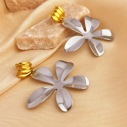 Five Petals Earrings