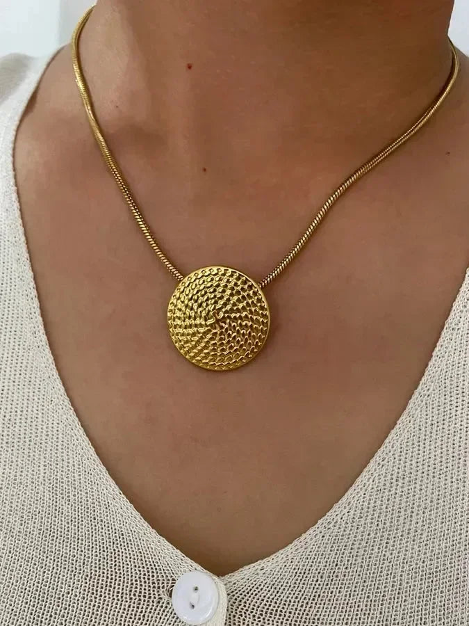 Luxy Pave Disc Necklace - Diatoms