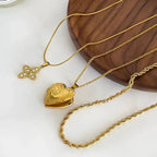 Luxurious Heart Shape Pendant - Diatoms