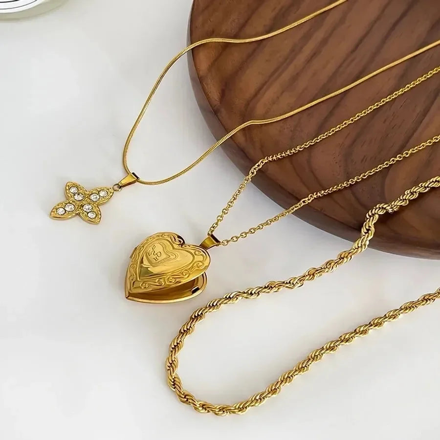 Luxurious Heart Shape Pendant - Diatoms