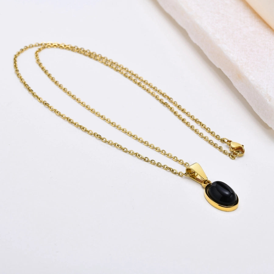 Luxy Black Oval Necklace