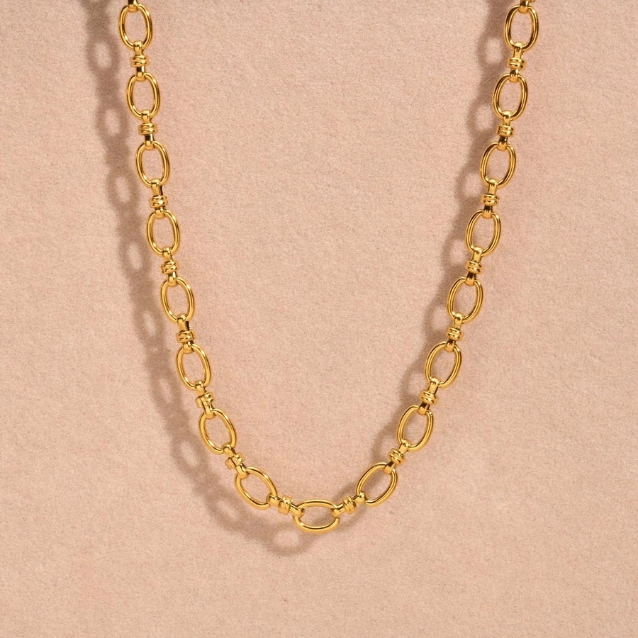 Luxy Interlocked Necklace