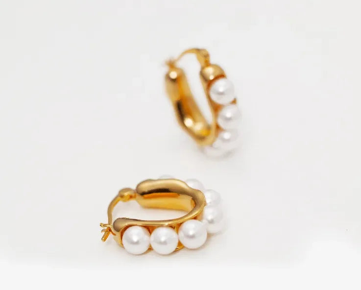 U Shape Pearls Earrings - Diatoms