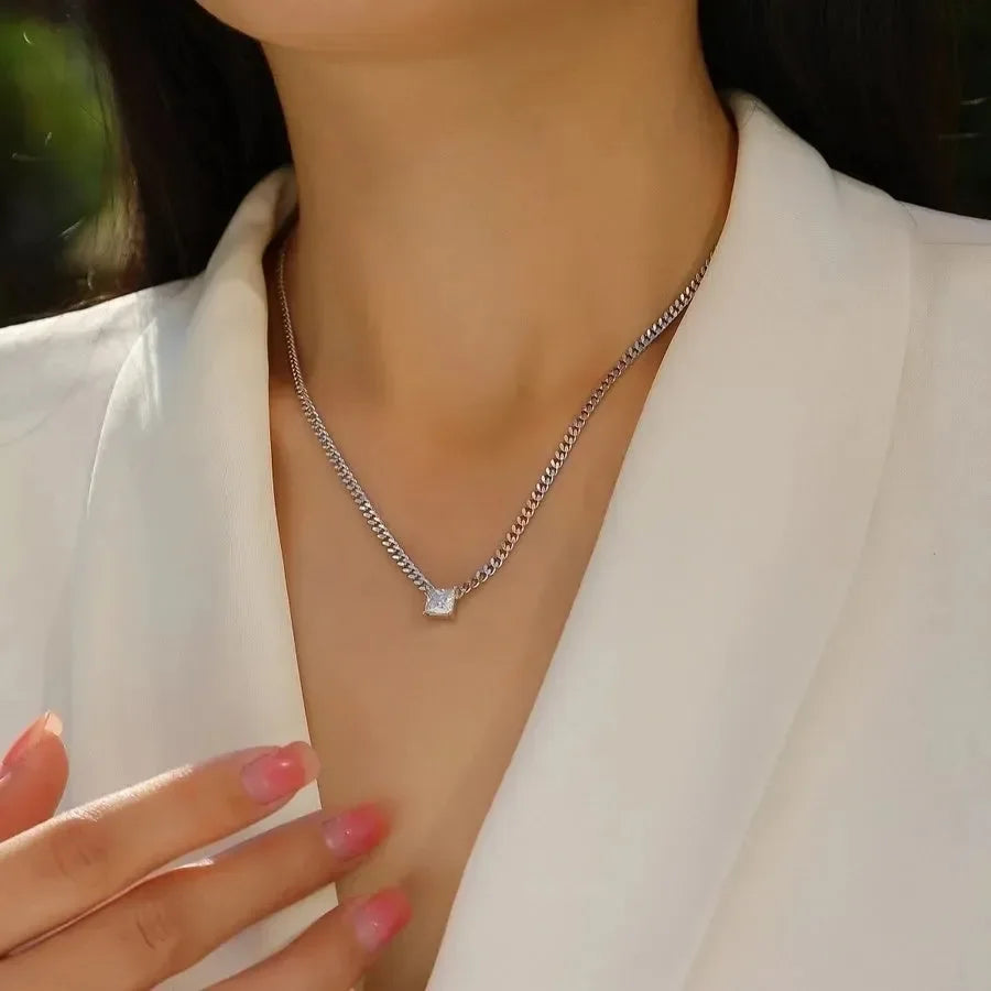 Luxy 925 Sterling Silver Moissanite Square GRA Certificate Pendant - Diatoms