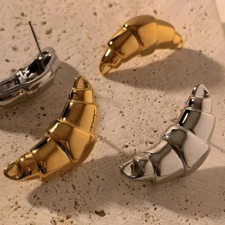 Minimalist Muse Ear Studs - Diatoms