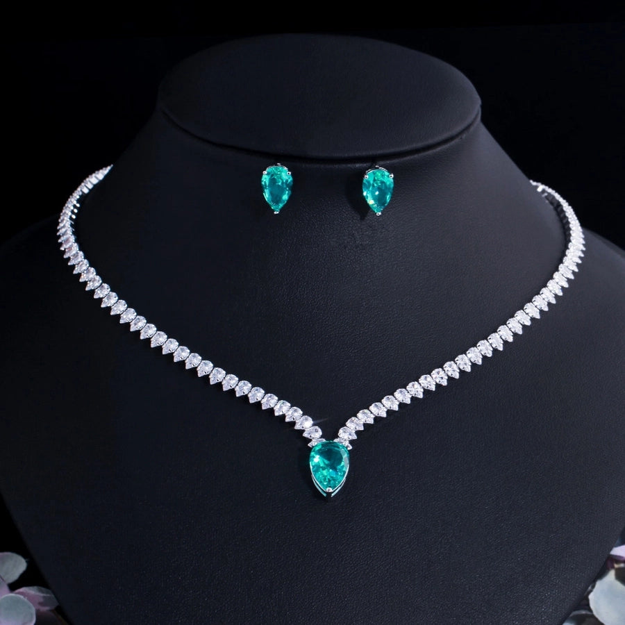 Light Green Emerald Set Necklace and Earrings