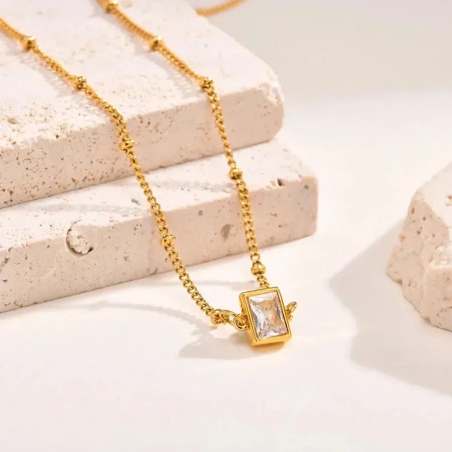 Luxy Emerald Necklace - Diatoms