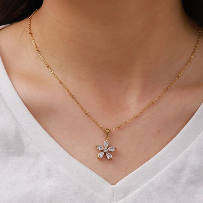 Floral Diamond Necklace - Diatoms