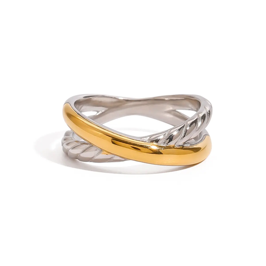 Luxy Dual Cross Ring