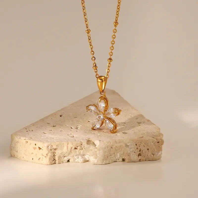 Floral Diamond Necklace - Diatoms