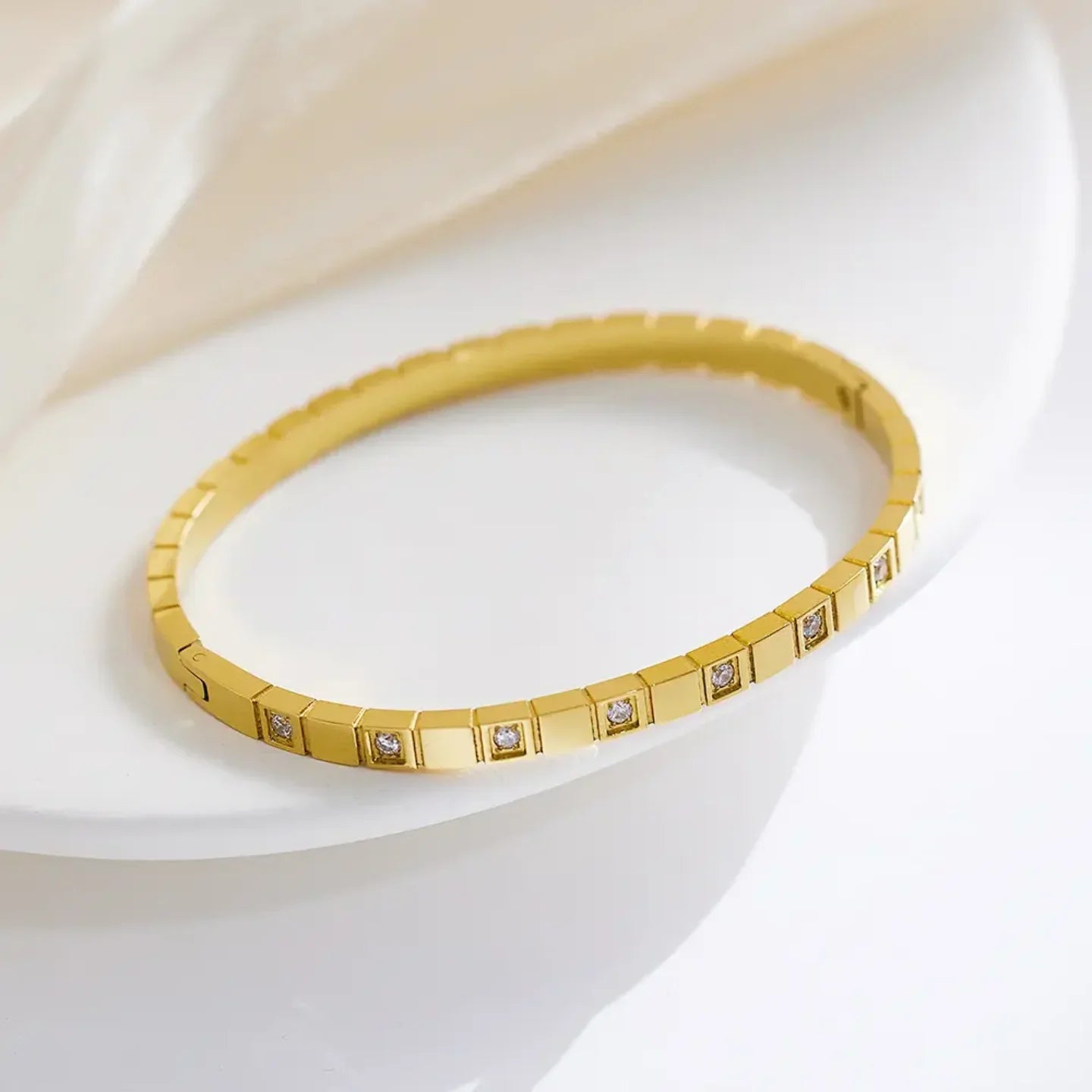 Shine Whisper Rhinestones Bracelets - Diatoms