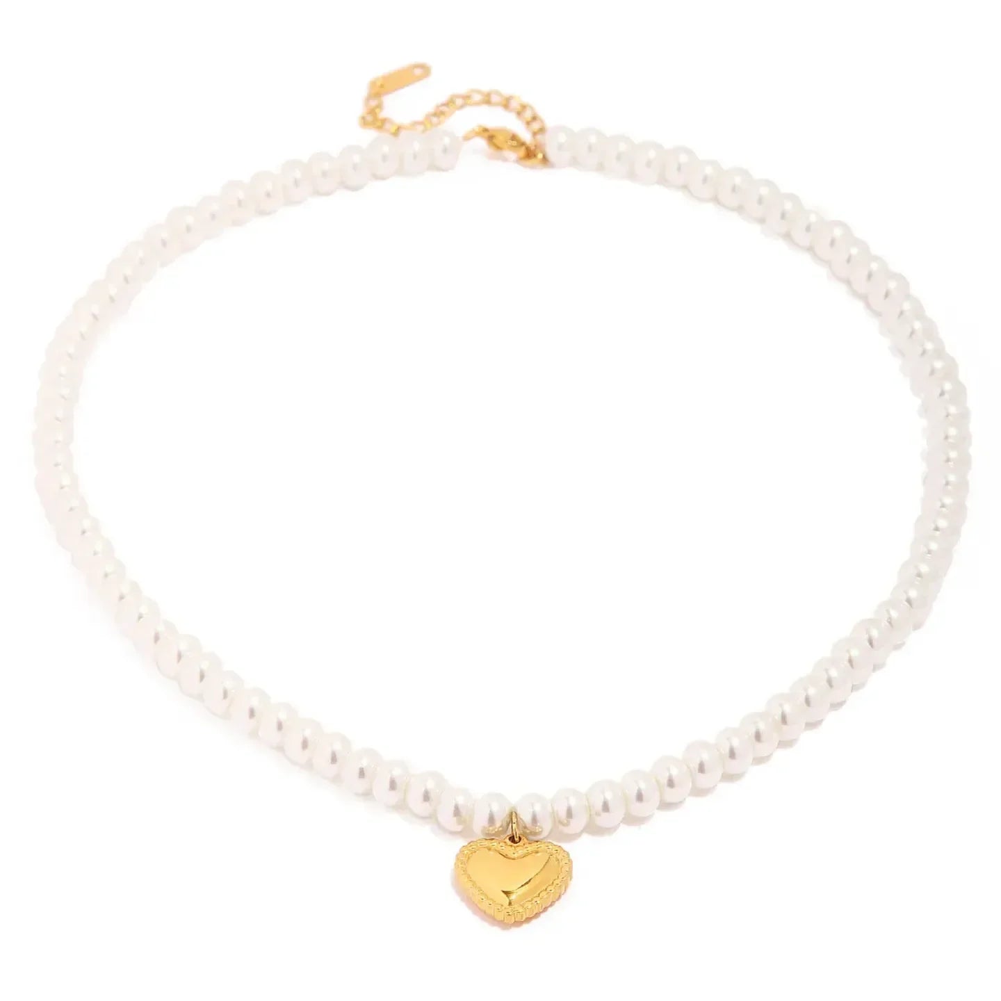 Pearls Beaded Heart Shape Necklace - Diatoms