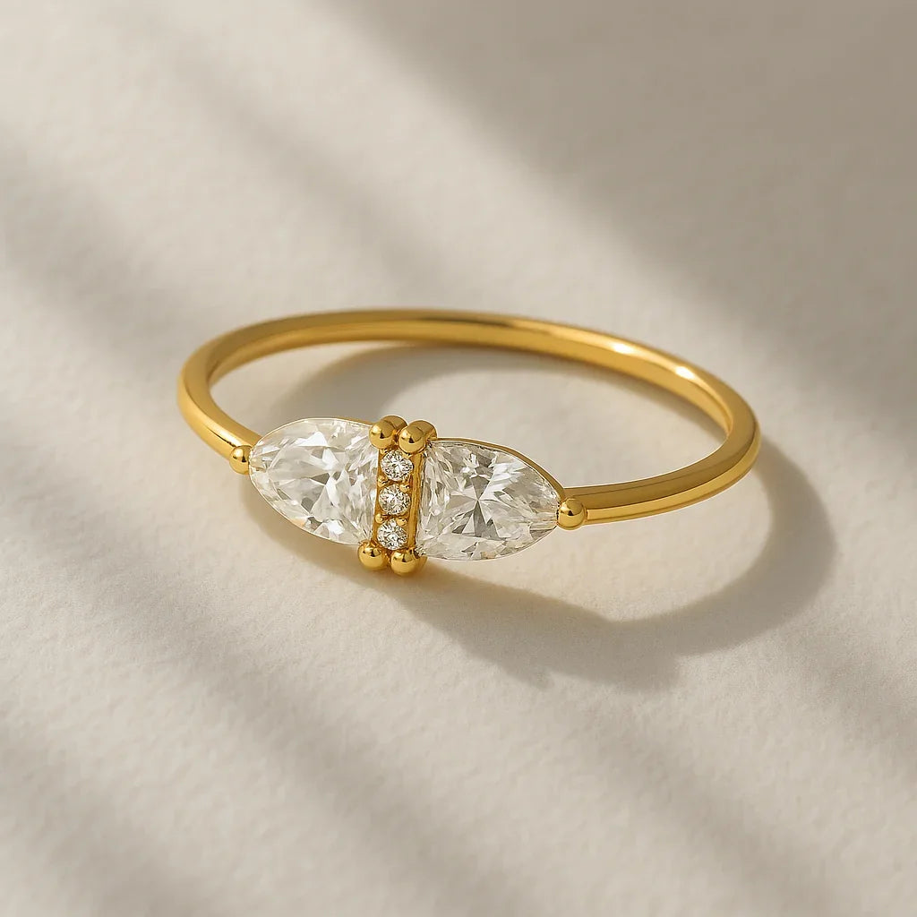 Minimal Classic Diamond Ring - Diatoms