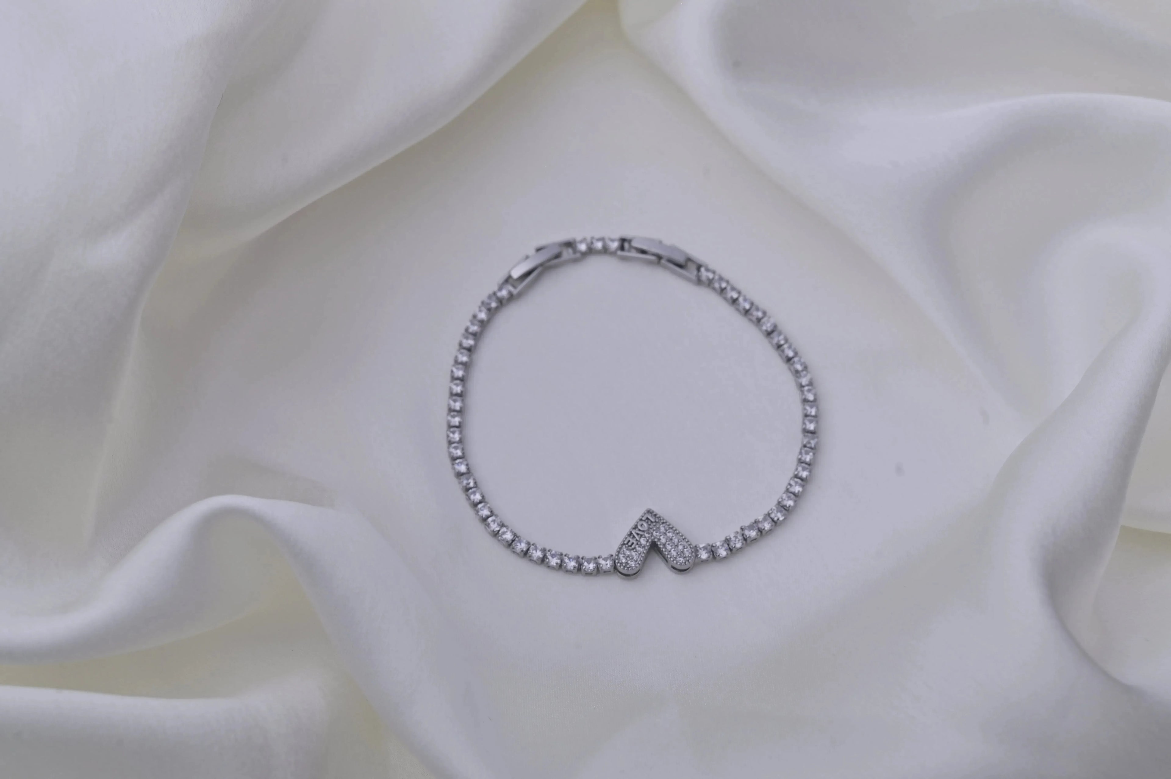 Loveheart Silver Whitestone Bracelet - Diatoms